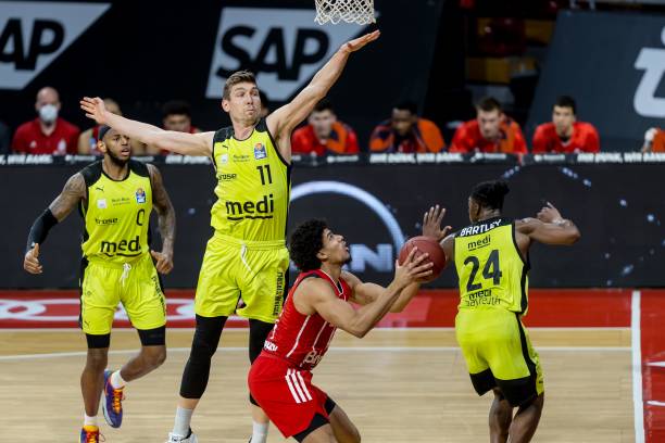 纽卡斯尔深 纽卡斯尔深