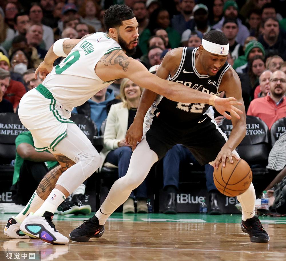 小李是一位 小李是一位